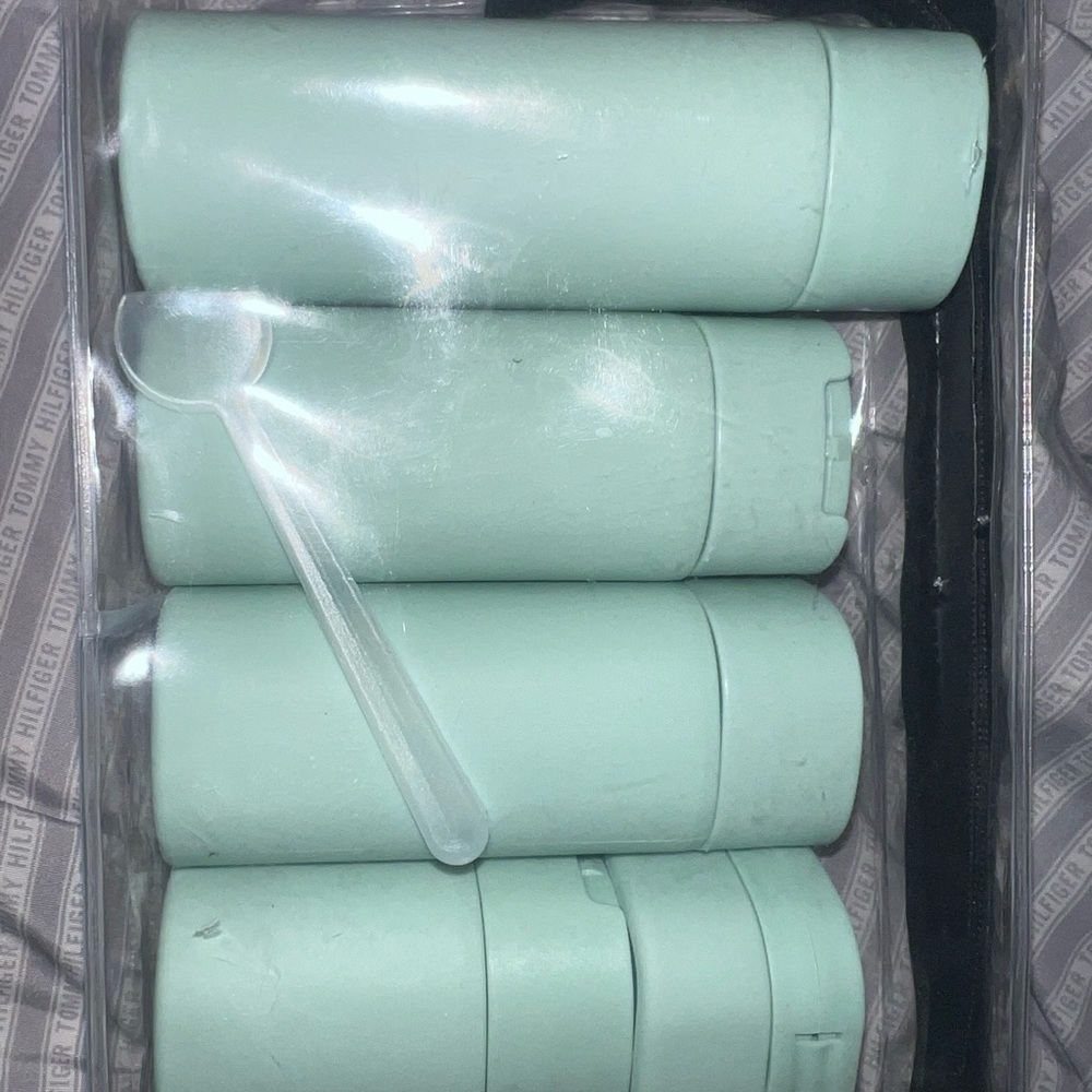 Mint Green Storage Container Set - Picture 2 of 2